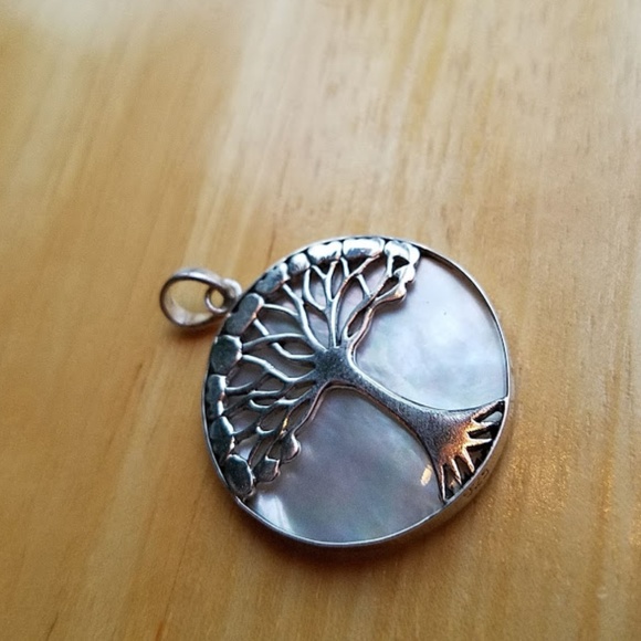 NEW Sterling Silver & Mother of Pearl Tree of Life Handmade Bali Energy Pendant - Picture 6 of 8